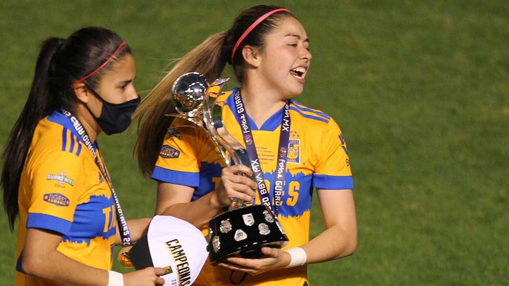 FIFA reconoce a Katty Martínez, figura de la Liga MX Femenil