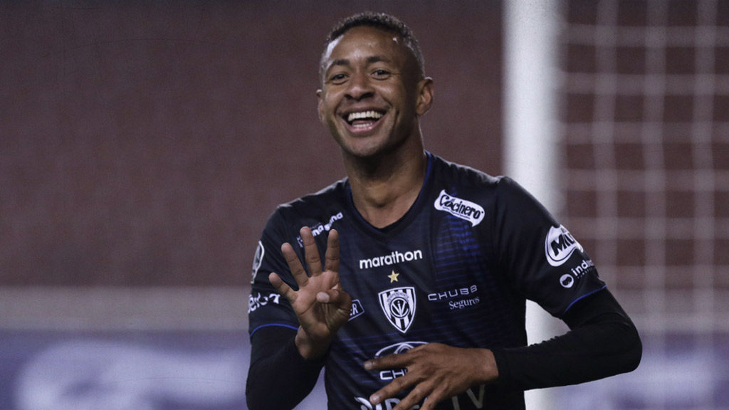 Gabriel Torres ya está en México para sumarse con Pumas