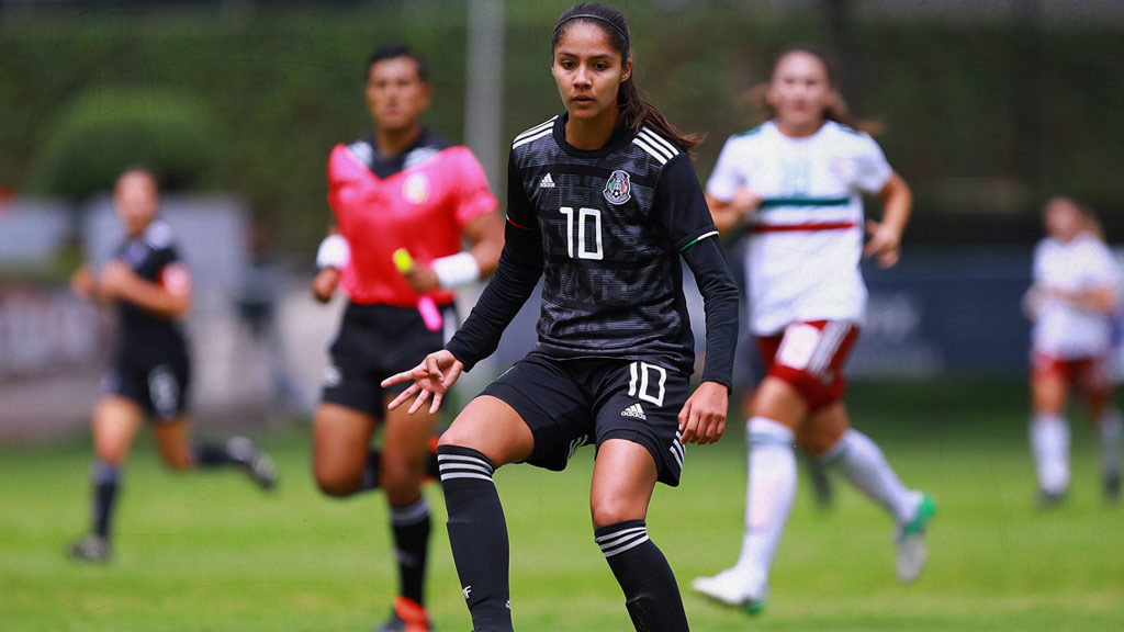 Mónica Vergara lanza primera convocatoria de Tri Femenil