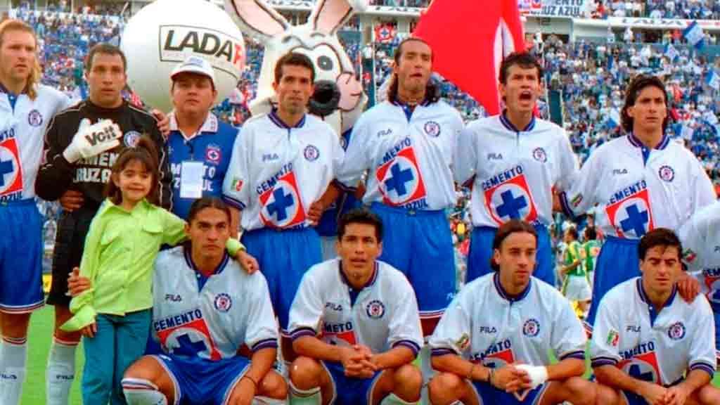 Reynoso, Moreno y Pérez, cuerpo técnico campeón con Cruz Azul