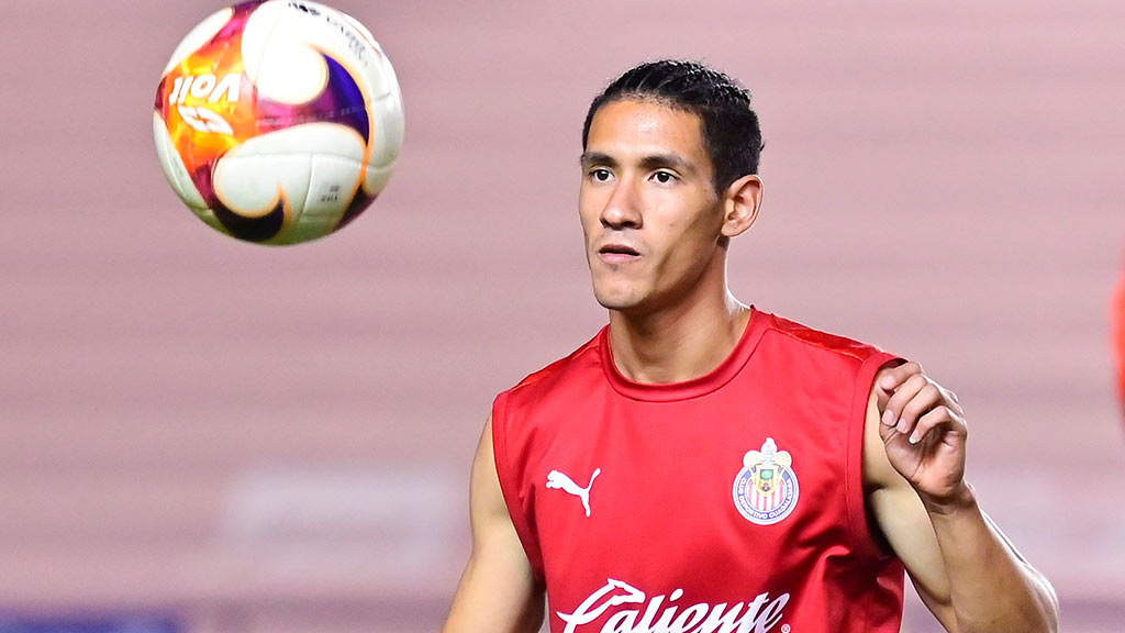 Uriel Antuna estaría en la mira del Napoli de Italia