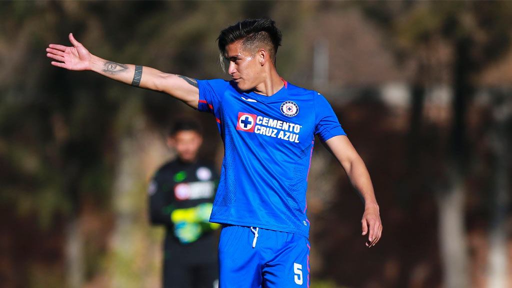 Alexis Peña debutó con Cruz Azul en la categoría Sub-20