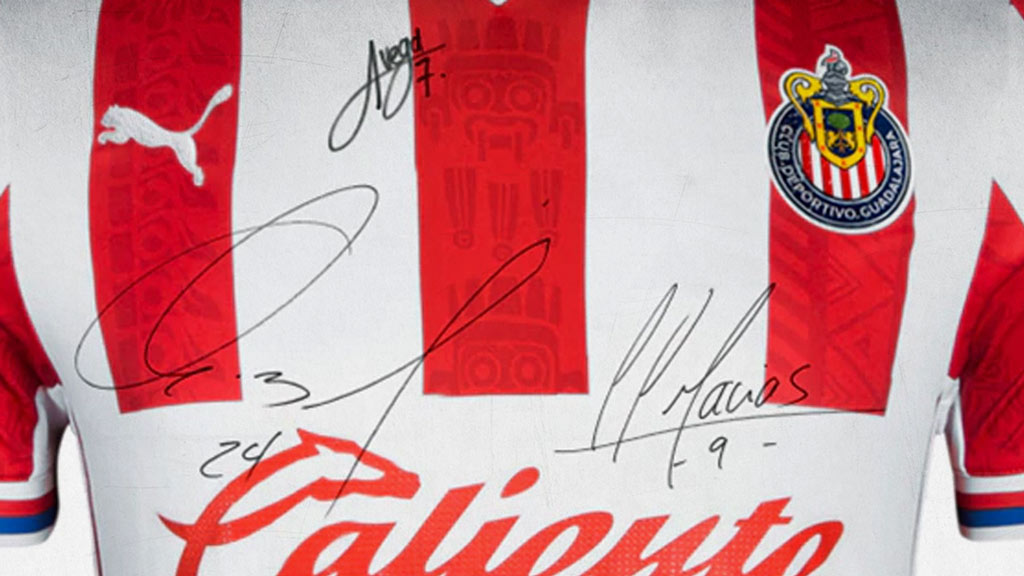 Chivas comienza a vender autógrafos de sus jugadores