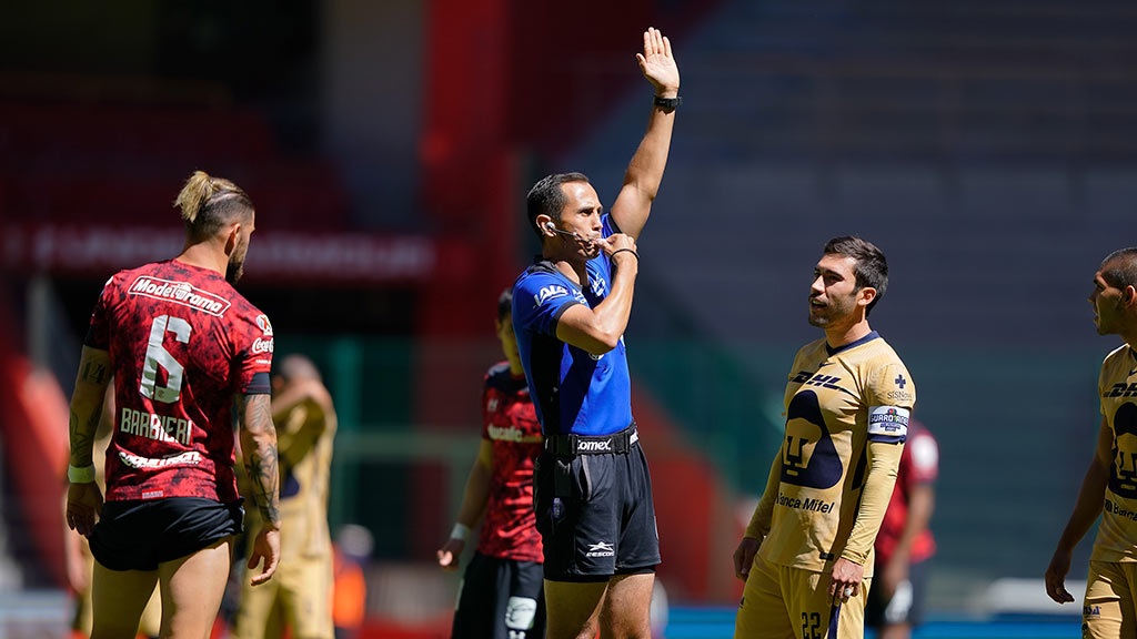 Comentaristas de TUDN se hacen de palabras en el duelo Toluca vs Pumas