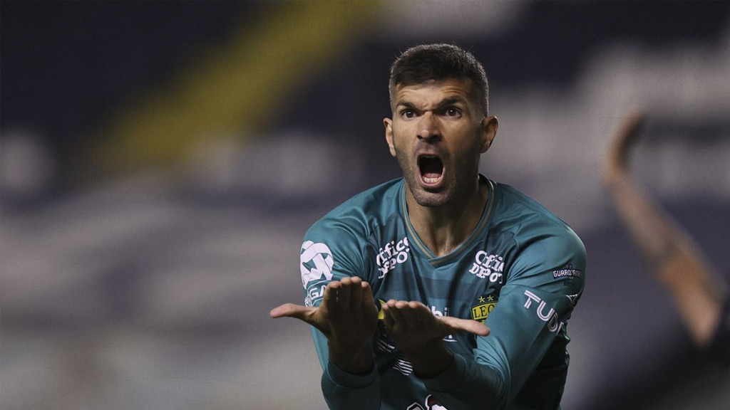 Emmanuel Gigliotti jugó la final León vs Pumas con COVID