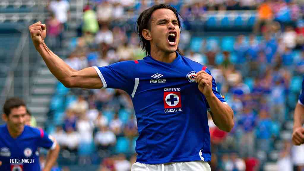 Jerry Flores hizo oficial su retiro como jugador