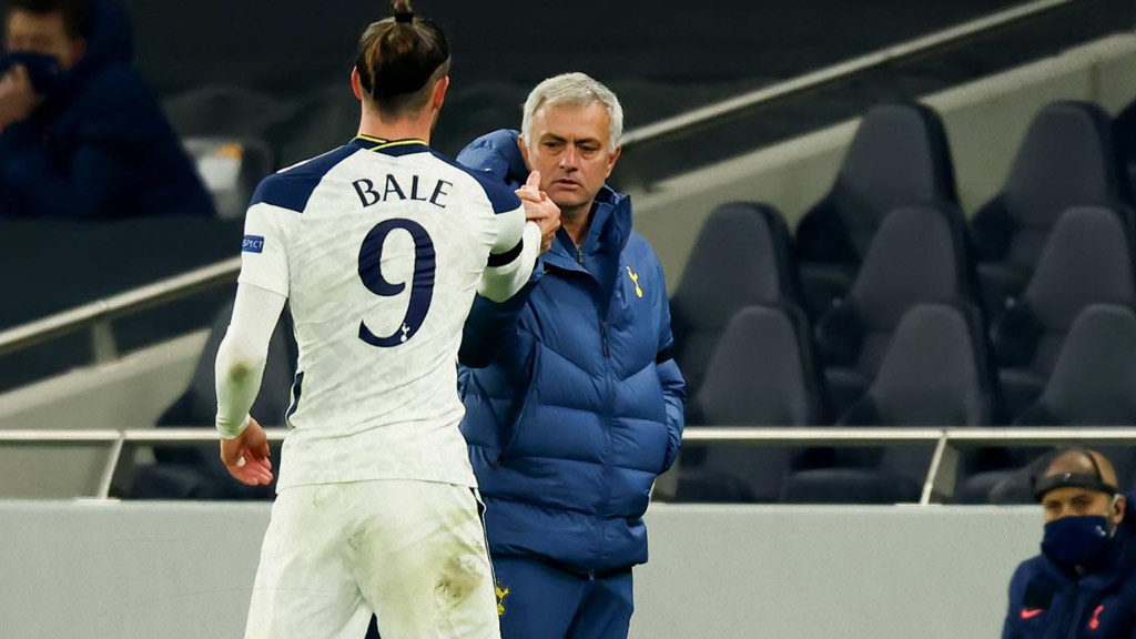 Jose Mourinho acusa a Gareth Bale de fingir lesiones