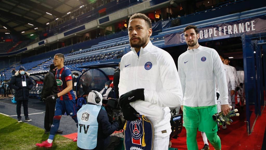 Neymar, baja para el PSG vs Barcelona de Champions