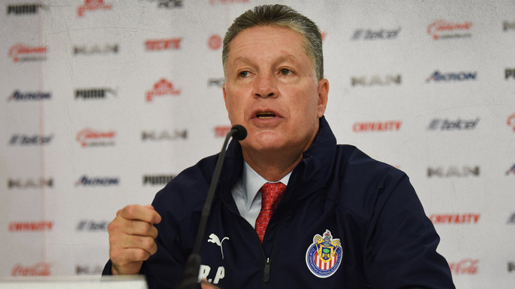 Ricardo Peláez lleva a Chivas a crisis económica