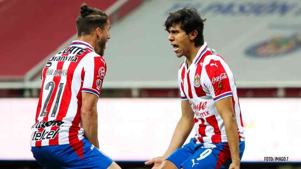 Video: El gol de Macías para rescatar el empate ante Necaxa