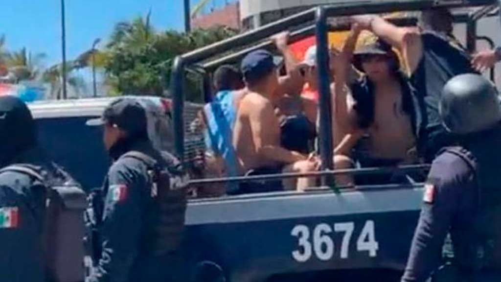 Aficionados de América son detenidos en Mazatlán