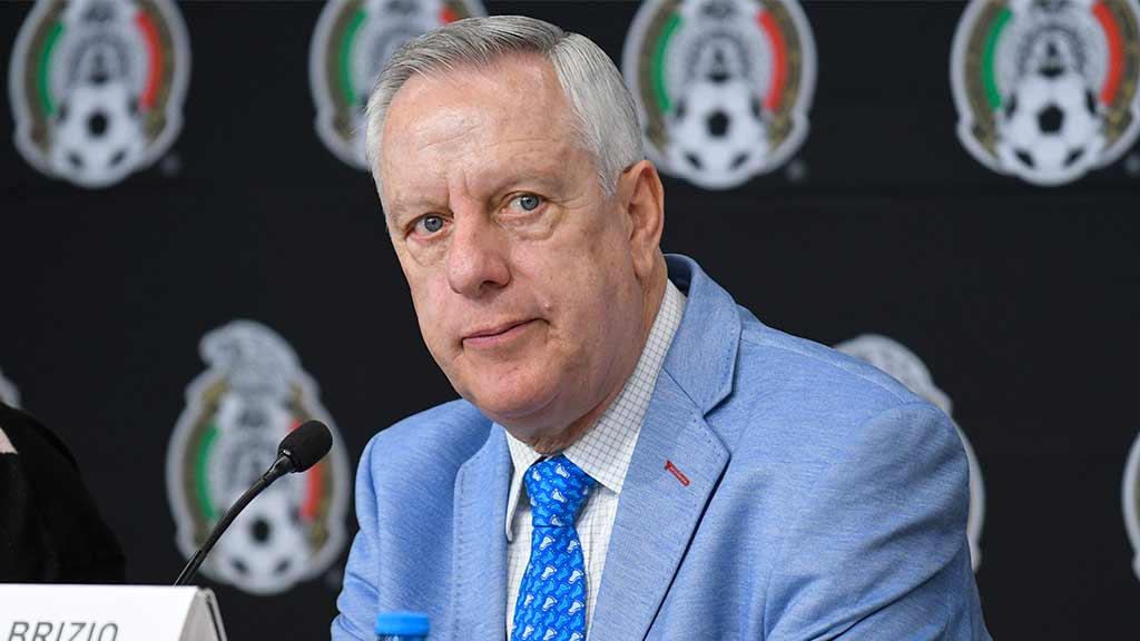Árbitros denuncian corrupción ante Arturo Brizio