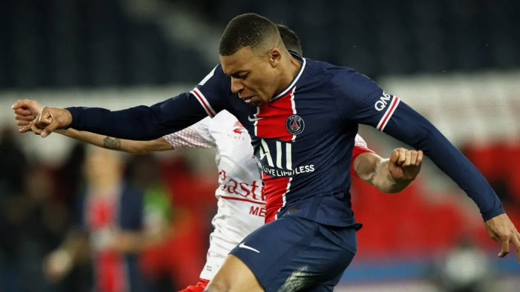 PSG ofrece 36 millones de sueldo a Kylian Mbappé