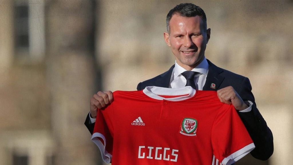 Ryan Giggs en su presentación con la Selección de Gales