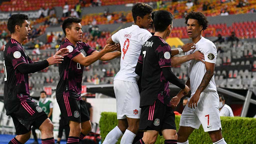 VIDEO: Conato de bronca en el México vs Canadá