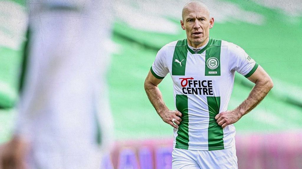 Arjen Robben decidió tomar un último aire de futbol con Groningen