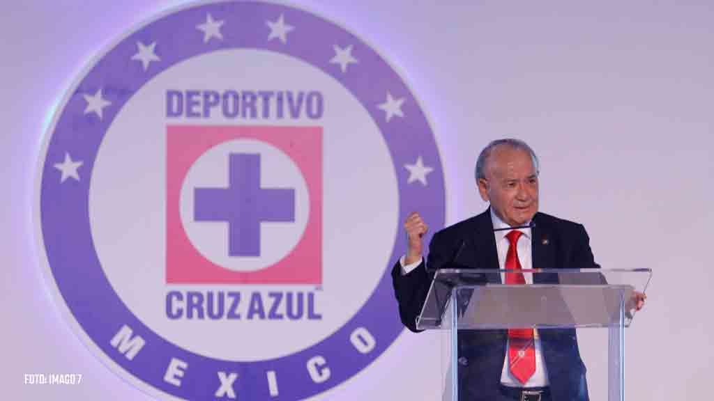 Billy Álvarez ya no representaría a Cruz Azul en la FMF