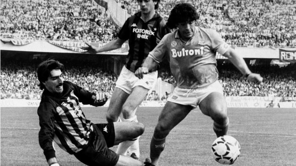 Diego Armando Maradona debutó a temprana edad