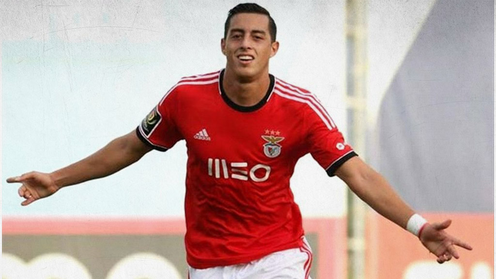 Rogelio Funes Mori durante su paso con el Benfica B