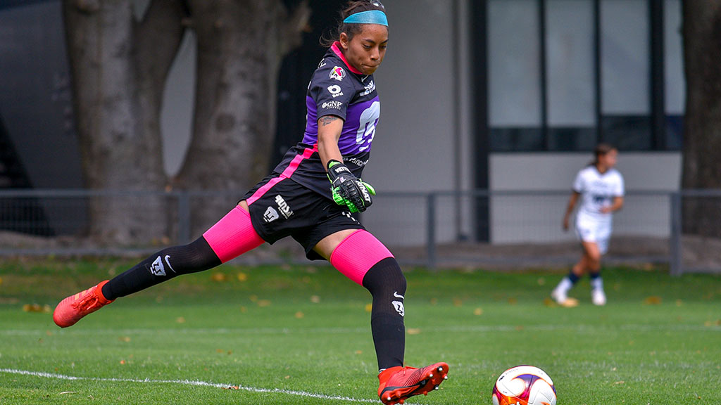villeda-pumas-femenil
