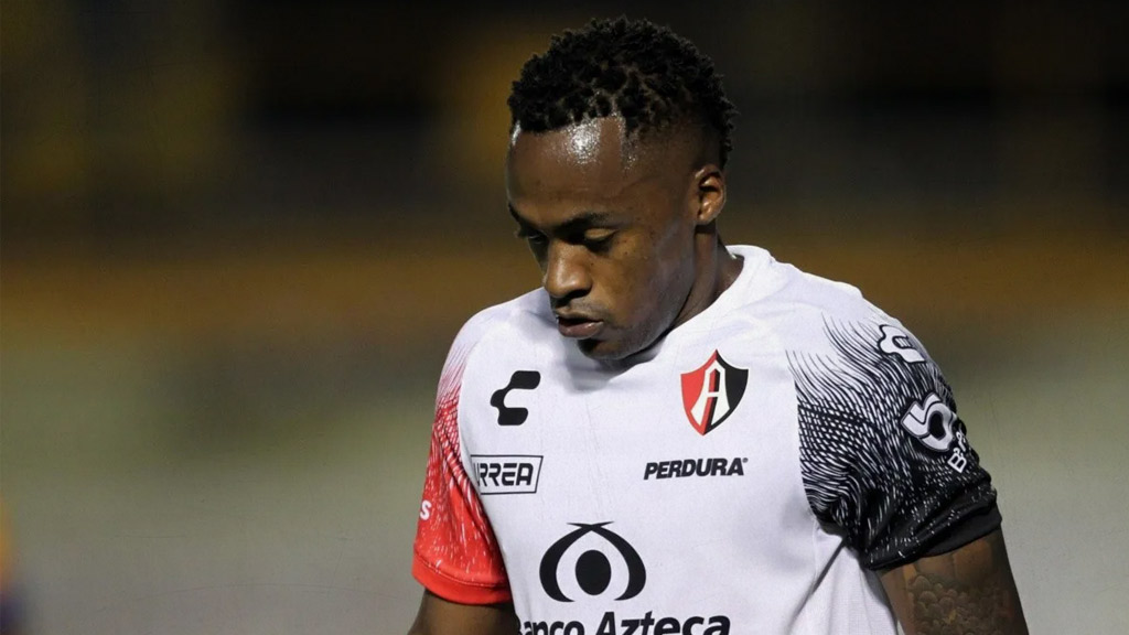 renato-ibarra-ni-atlas-ni-america-el-ecuatoriano-en-el-limbo