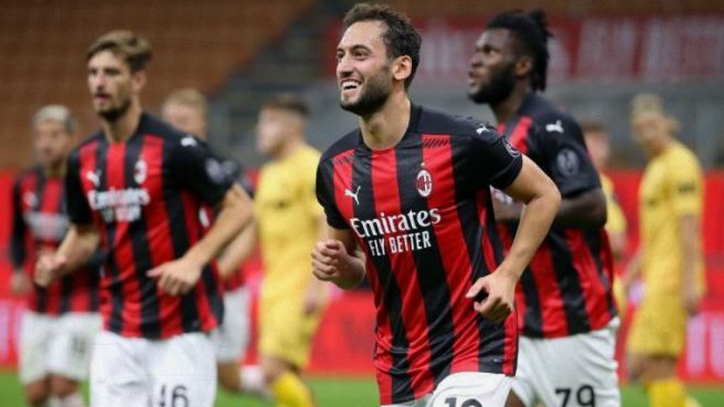 AC Milan: Hakan Çalhanoğlu y Gianluigi Donnarumma se marchan por la puerta de atrás