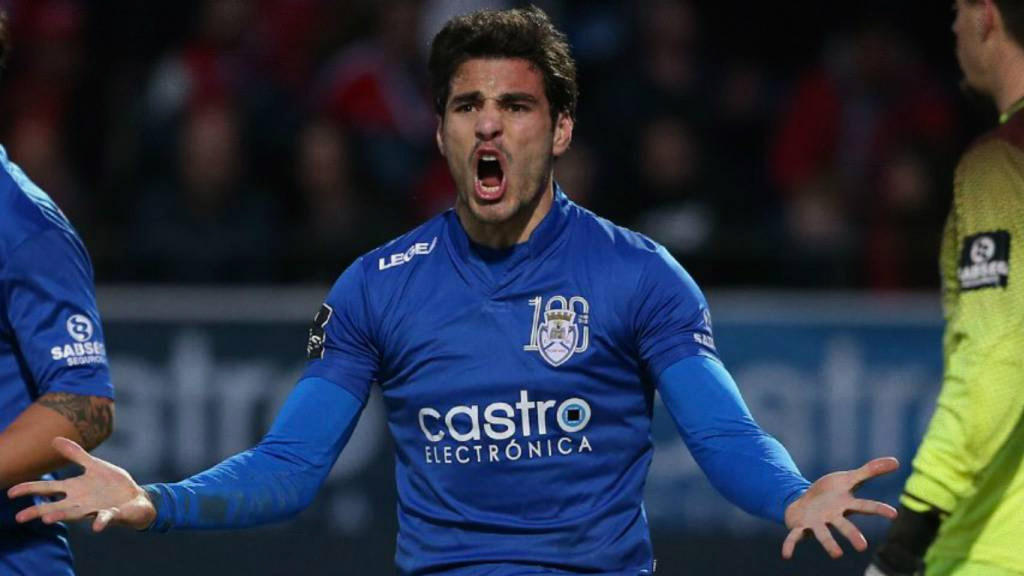 Antonio Briseño en su paso por Feirense de Portugal
