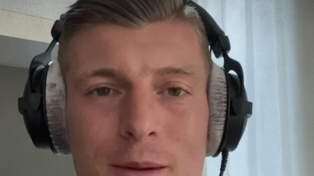 Toni Kroos, estrella de Alemania y Real Madrid, se motiva con What Lovers Do de Maroon 5