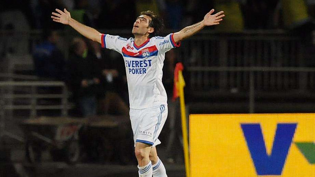 César Delgado en su paso con el Lyon