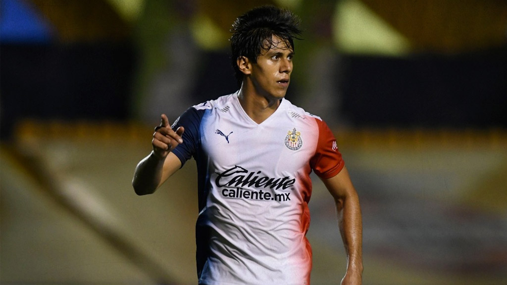 Chivas: Ni con salida de José Juan Macías habrá bombazos