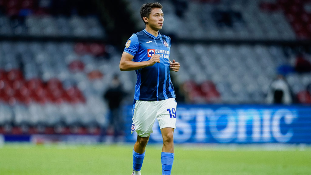 Rodrigo Huescas hizo su debut en el Cruz Azul