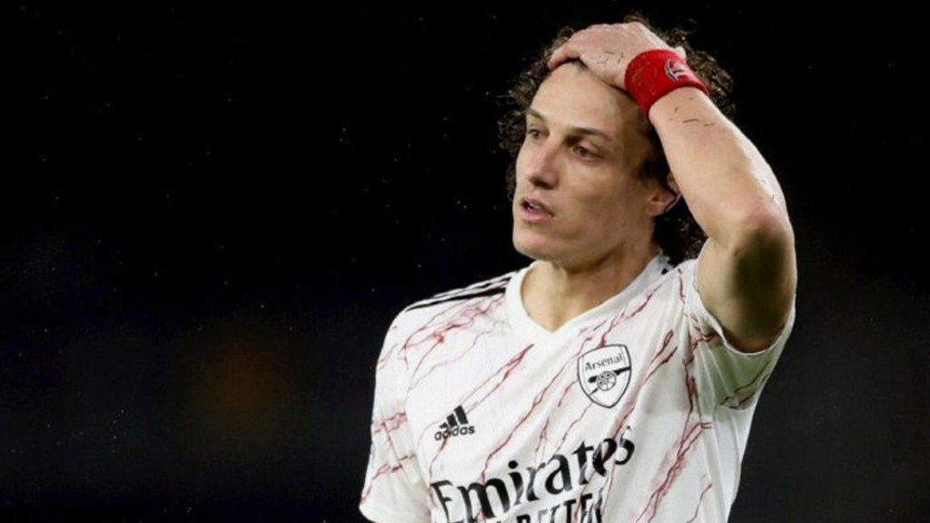 David Luiz, el defensa brasileño totalmente libre