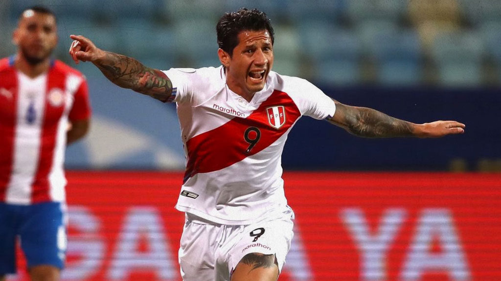 Gianluca Lapadula; Delantero peruano que siguen en Liga MX, tiene demasiado pretendientes