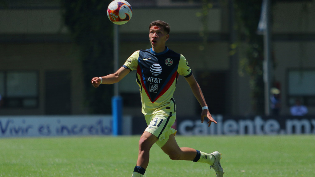 Karel Campos, joya de las Águilas del América