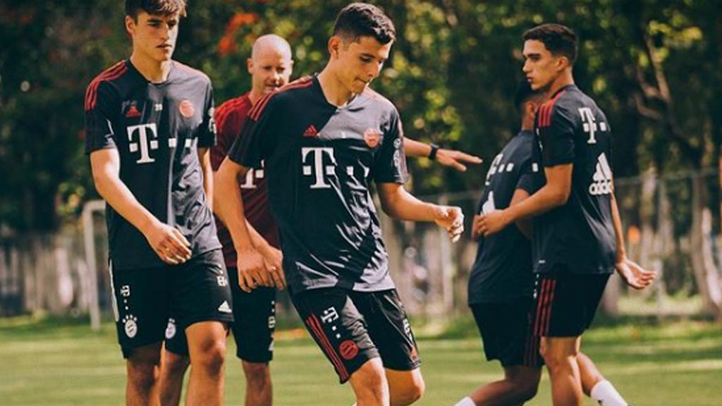 Manuel Aguilar, defensa de Tigres UANL, está a prueba en Bayern Munich