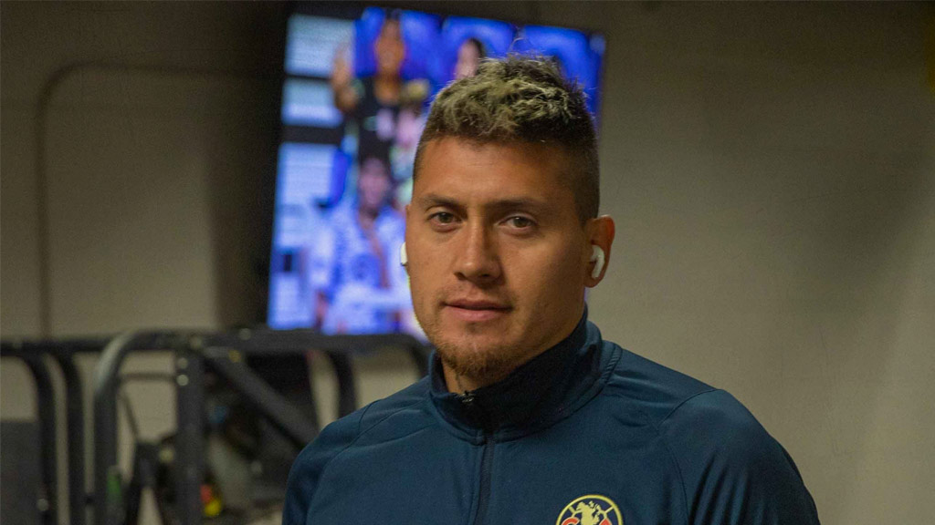 Nicolás Castillo, señalado para salir del club en el mercado