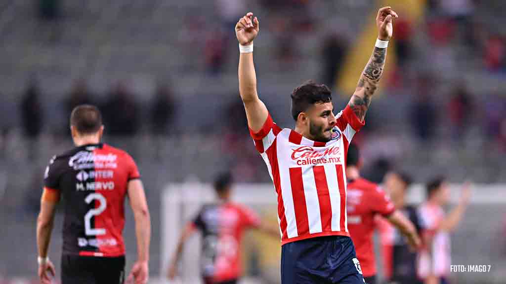 Chivas: Cuánto pide al Porto por Alexis Vega