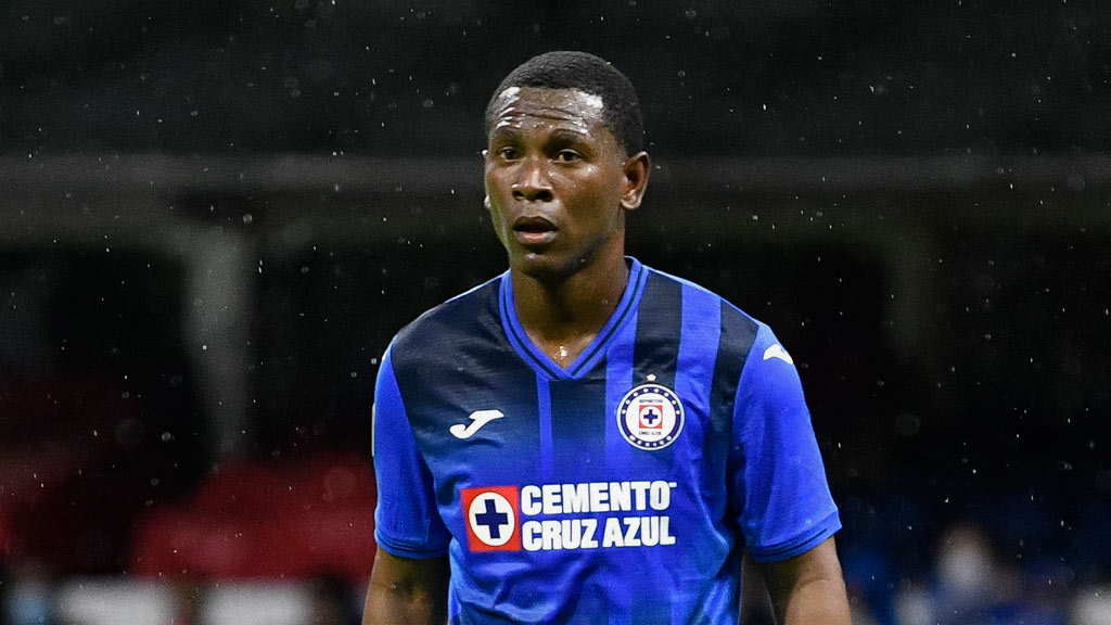 Cruz Azul no descarta renovar contrato a Bryan Angulo