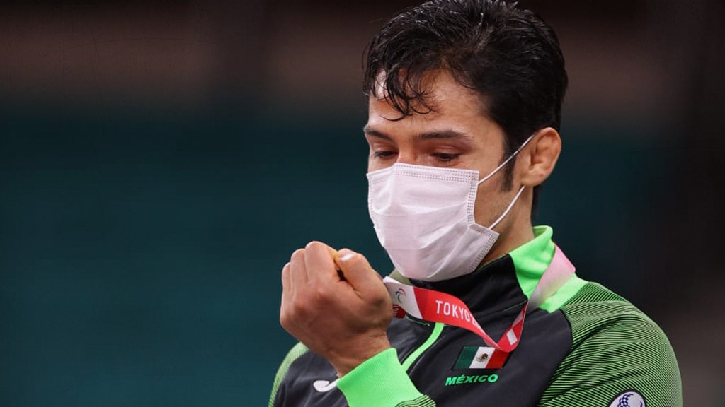 Eduardo Ávila, medallista mexicano en los Juegos Paralímpicos de Tokio 2020