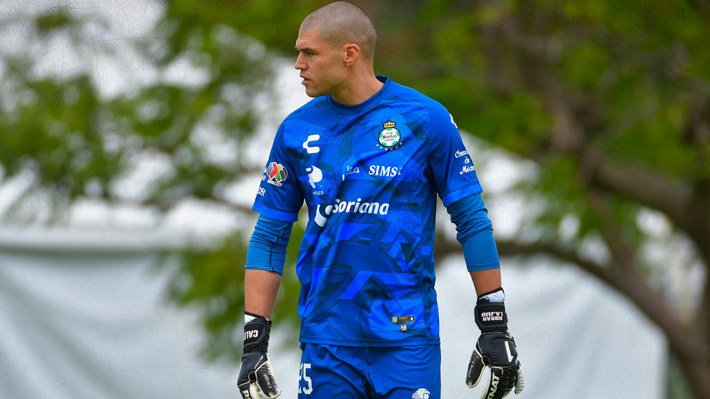 Gibrán Lajud, a consolidarse con Santos Laguna tras lesión de Carlos Acevedo