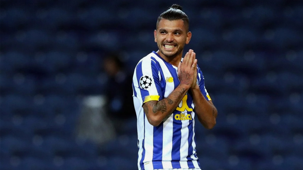 'Tecatito' Corona está por terminar su contrato con el FC Porto