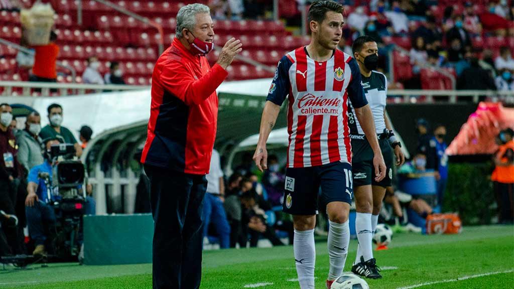 Chivas; Los técnicos que han descartado para tomar el lugar de Vucetich