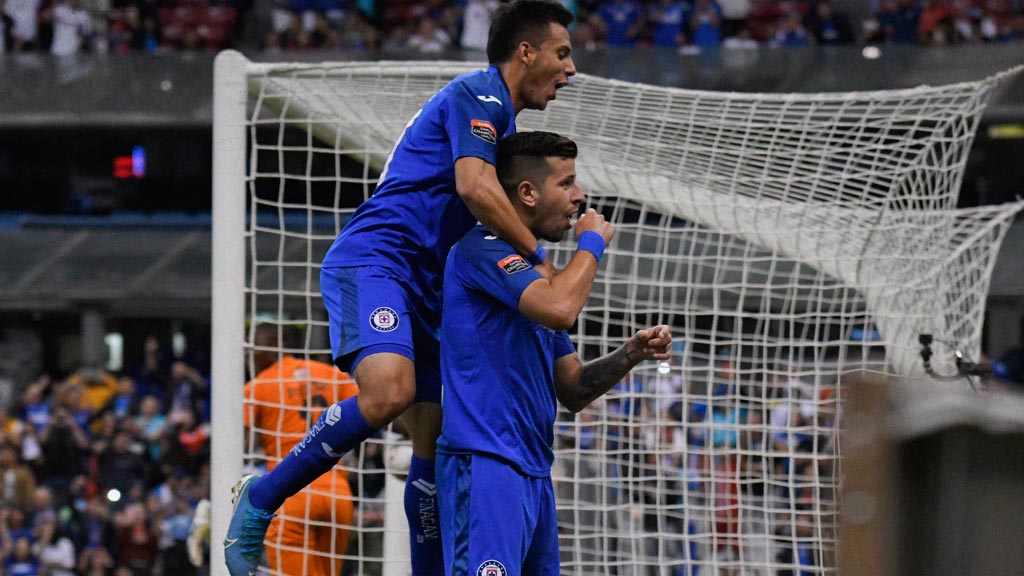 Pablo Ceppelini y Alex Castro, dos jugadores que quedaron a deber en Cruz Azul 