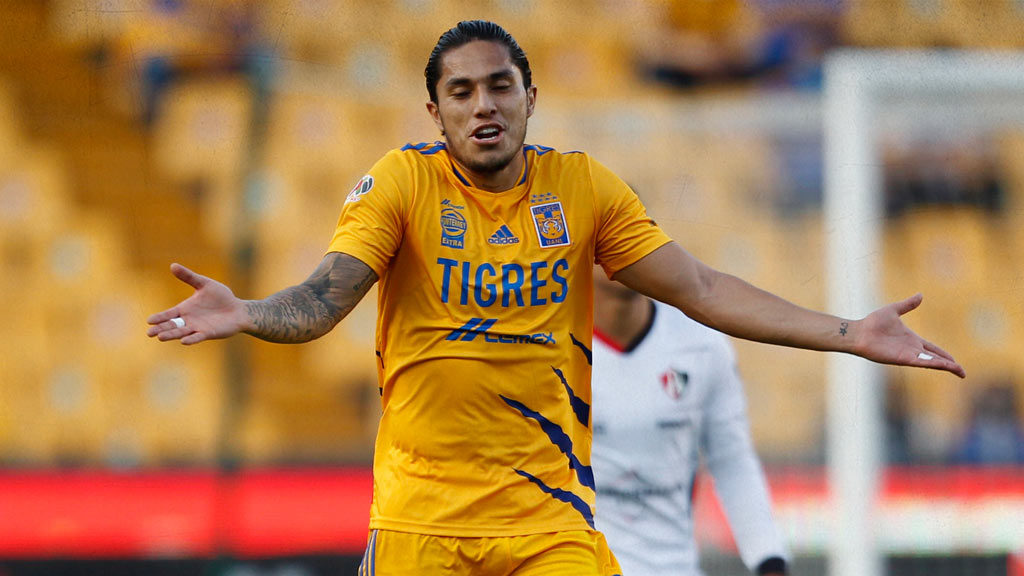 Carlos Salcedo: Contrato y salario con Tigres UANL