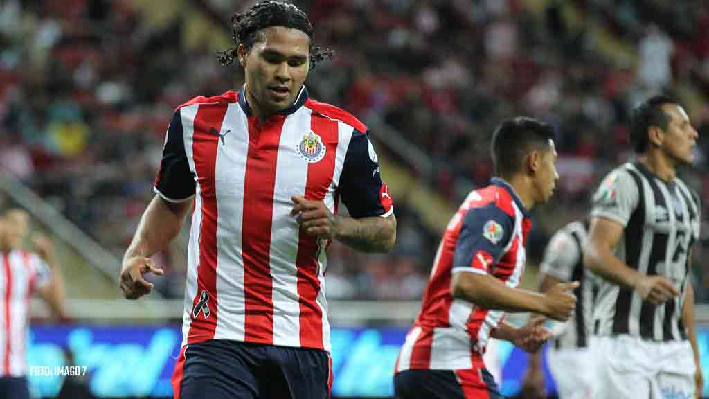 Chivas: La razón por la cual Gullit Peña salió en 2017