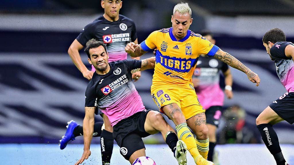 Los dos bombazos que Tigres le robó a Cruz Azul