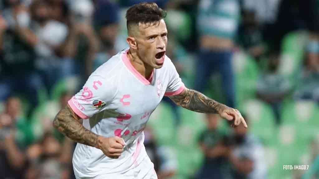 Santos Laguna pierde a Brian Lozano para el cierre del torneo