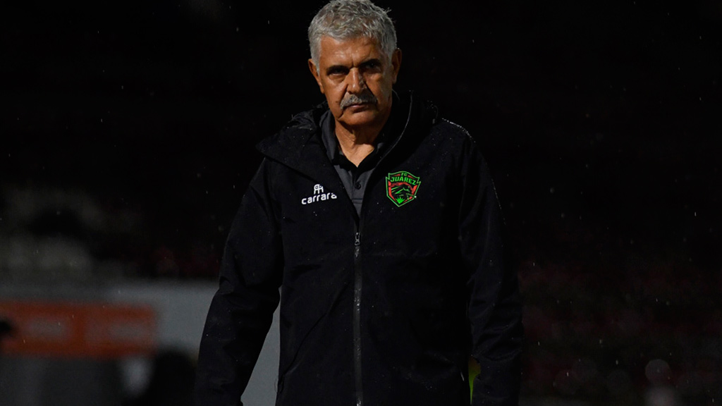 Tuca Ferretti, uno de los técnicos más longevos en el futbol mexicano