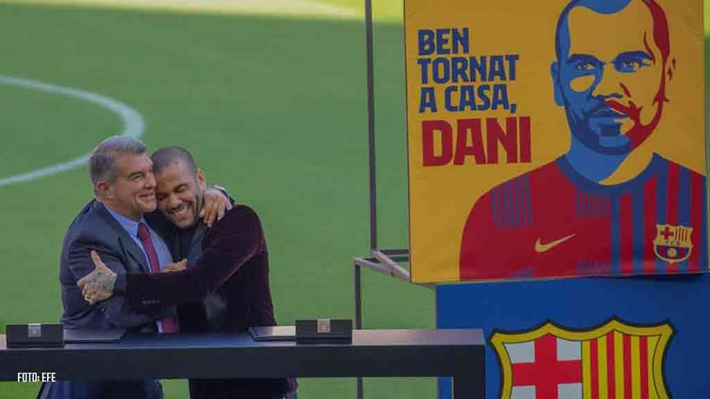 Barcelona: ¿Cuánto invirtió en intentar reemplazar a Dani Alves?