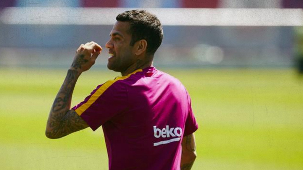 Dani Alves podría volver con el FC Barcelona